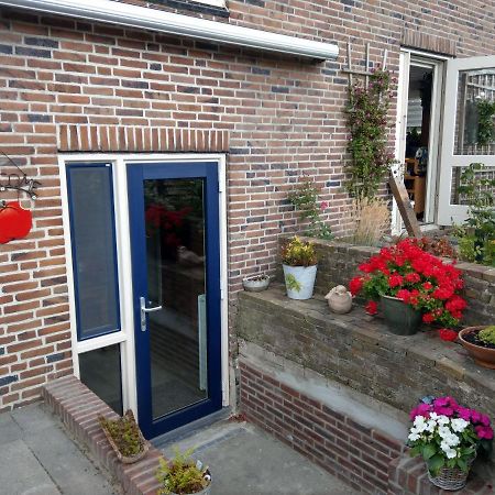 B&B De Blauwe Tulp Noord-Scharwoude Exteriör bild