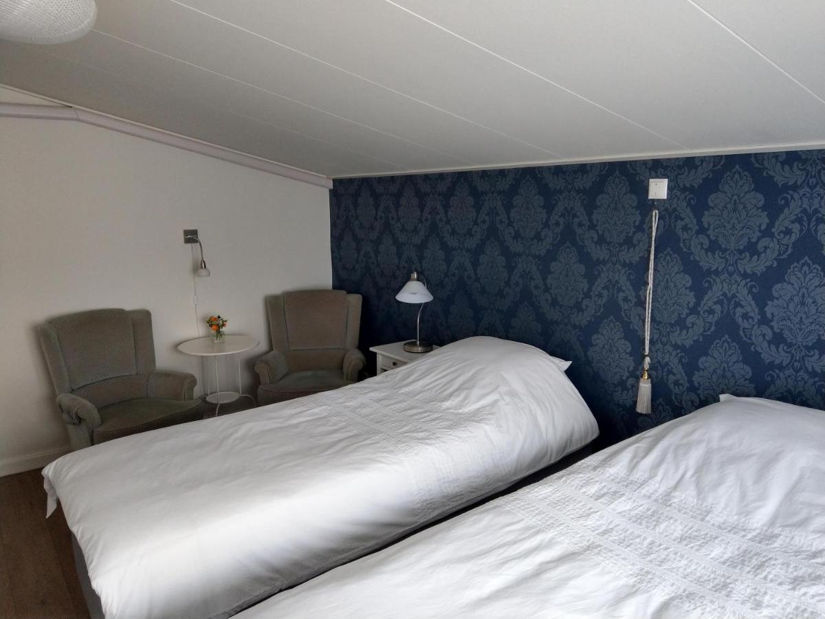 B&B De Blauwe Tulp Noord-Scharwoude Exteriör bild